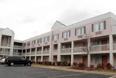 Отель Econo Lodge Willowbrook в городе Уиллоубрук, США