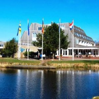 Отель Fletcher Hotel Resort Amelander Kaap в городе Холлум, Нидерланды