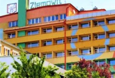 Отель Ziemowit в городе Ярнолтувек, Польша