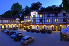 Отель Hotel Camelot Szczawno-Zdroj в городе Щавно-Здруй, Польша