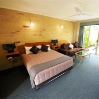 Отель Caboolture Riverlakes Motel в городе Кабулчер Саут, Австралия