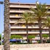 Отель Apartamentos Rodes в городе Кунит, Испания
