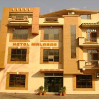 Отель Hotel Malabar Kullu в городе Бхунтар, Индия
