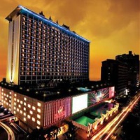 Отель Manila Pavillion Hotel в городе Манила, Филиппины