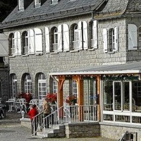 Отель Le Relais de L'Aubrac в городе Лагиоль, Франция