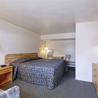 Отель Canadas Best Value Inn & Suites-Desert Motel в городе Кэш Крик, Канада