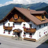 Отель Bauernhof Sennhof Huter Kinderfreundlicher Familienbauernhof в городе Веннс, Австрия