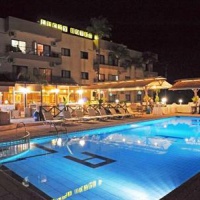 Отель Lucky Hotel Apartments в городе Ларнака, Кипр
