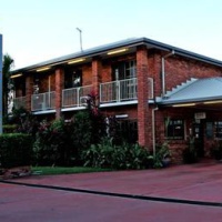 Отель Cascade Motel In Townsville в городе Таунсвилл, Австралия