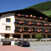 Отель Berghotel Tyrol в городе Сеналес, Италия