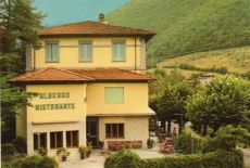 Отель Albergo Padellino в городе Валья, Италия
