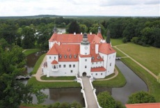 Отель Schlosshotel в городе Луккау, Германия