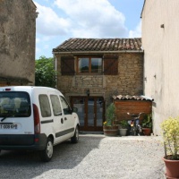 Отель Homestay in Antugnac near Dinosauria Museum в городе Антюньяк, Франция