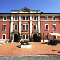 Отель Hotel Monte del Re Dozza в городе Доцца, Италия