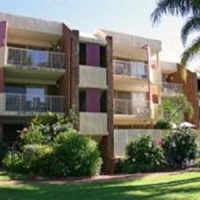 Отель Sorrento Seaside Holiday Apartments Alexandra Headland в городе Александра Хедленд, Австралия