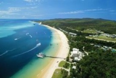 Отель Tangalooma Island Resort Tangalooma в городе Тангалума, Австралия