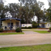 Отель McLean Beach Caravan Park в городе Дениликин, Австралия