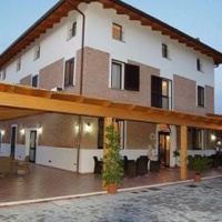 Отель Hotel Oasi Anzola dell'Emilia в городе Анцола-делл'Эмилия, Италия