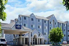 Отель Microtel Inn & Suites Colorado Springs в городе Калхэн, США