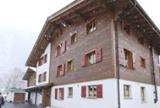 Отель Haus Klopfenstein в городе Кандерштег, Швейцария