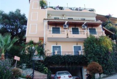 Отель 75 Steps Apartments в городе Kato Spileo, Греция