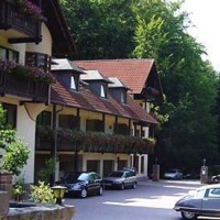 Отель Hotel Paradeismuhle Klingenberg am Main в городе Мёнхберг, Германия