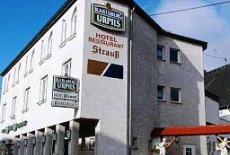 Отель Hotel-Restaurant Strauss в городе Бад-Швальбах, Германия