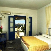 Отель Hotel Naoussa в городе Ауза, Греция