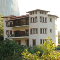 Отель Pyrgos Adrachti в городе Кастраки, Греция