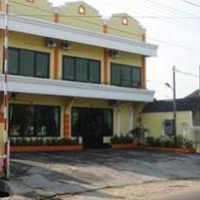 Отель Ronggolawe Hotel в городе Кепу, Индонезия