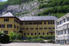 Отель Hotellerie Foyer Franciscain в городе Сен-Морис, Швейцария
