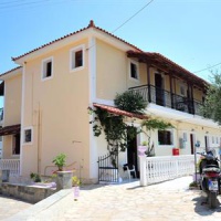 Отель Nikoleta Apartments в городе Аргасси, Греция