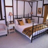 Отель Woodleys Farmhouse Bed & Breakfast в городе Уоберн Сандс, Великобритания