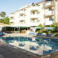 Отель Mandalena Hotel Apartments в городе Protaras, Кипр