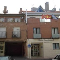 Отель Hostal Don Juan I в городе Алькала-де-Энарес, Испания