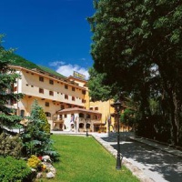 Отель Leo Hotel в городе Леонесса, Италия