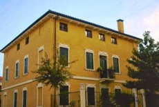 Отель La Casa delle Zie в городе Колонья-Венета, Италия