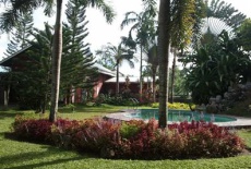 Отель Casa Fiammetta Inland Resort в городе Баротак Нуэво, Филиппины