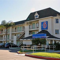 Отель Motel 6 Buena Park в городе Буэна Парк, США
