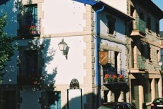 Отель Apartamentos Rurales El Encanto de Miraflores в городе Мирафлорес-де-ла-Сьерра, Испания