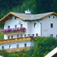 Отель Haus Dorfblick Apartment Filzmoos в городе Фильцмос, Австрия