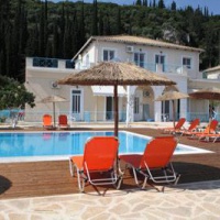 Отель Apartments Avra в городе Apolpaina, Греция