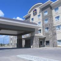Отель Best Western Plus Okotoks Inn & Suites в городе Окотокс, Канада