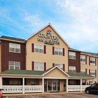 Отель Country Inn & Suites By Carlson Menomonie в городе Меномони, США