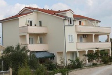 Отель Apartmans Zeneral в городе Новаля, Хорватия