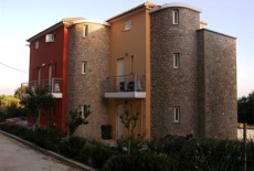 Отель Dialiskari Villas в городе Marathopoli, Греция