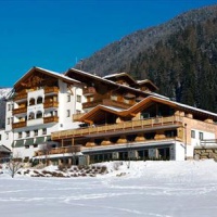 Отель Weisses Lamm Alpenhof в городе Зее, Австрия