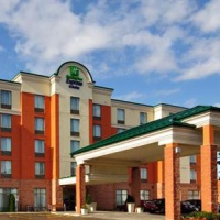 Отель Holiday Inn Express Hotel & Suites Brampton в городе Брамптон, Канада
