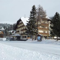 Отель Almhotel Schonfeld в городе Кремс, Австрия