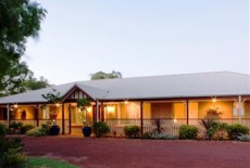 Отель Toby Inlet Bed & Breakfast Quindalup в городе Квиндалуп, Австралия